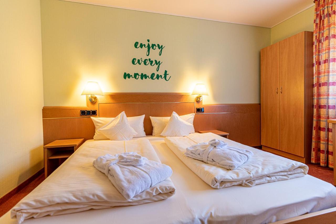 Kishotel Am Kurpark Bad Soden-Salmuenster Exterior photo