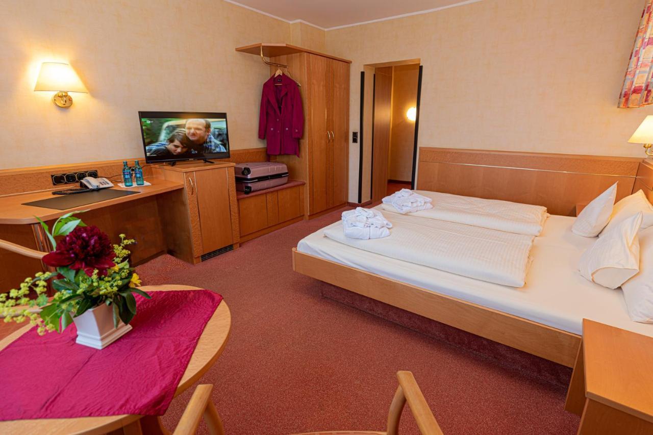 Kishotel Am Kurpark Bad Soden-Salmuenster Exterior photo