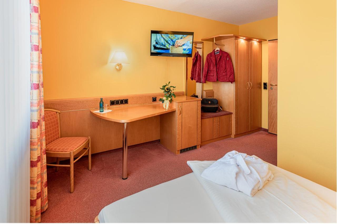 Kishotel Am Kurpark Bad Soden-Salmuenster Exterior photo